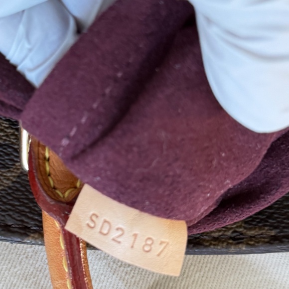 LOUIS VUITTON MONOGRAM MONTAIGNE BB CROSS BODY HANDBAG - Picture 8 of 12